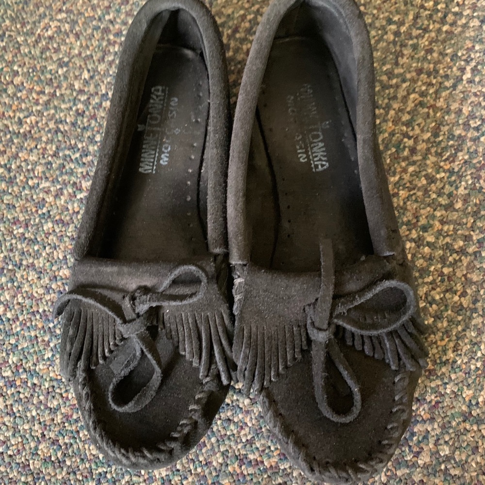 Minnetonka Fringe Moccasins